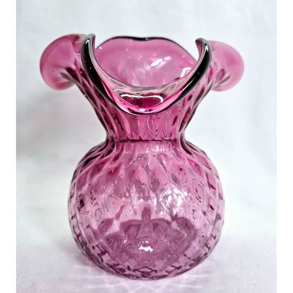 Stunning Rossi quilted cranberry glass vase hand blown - Picture 1 of 7